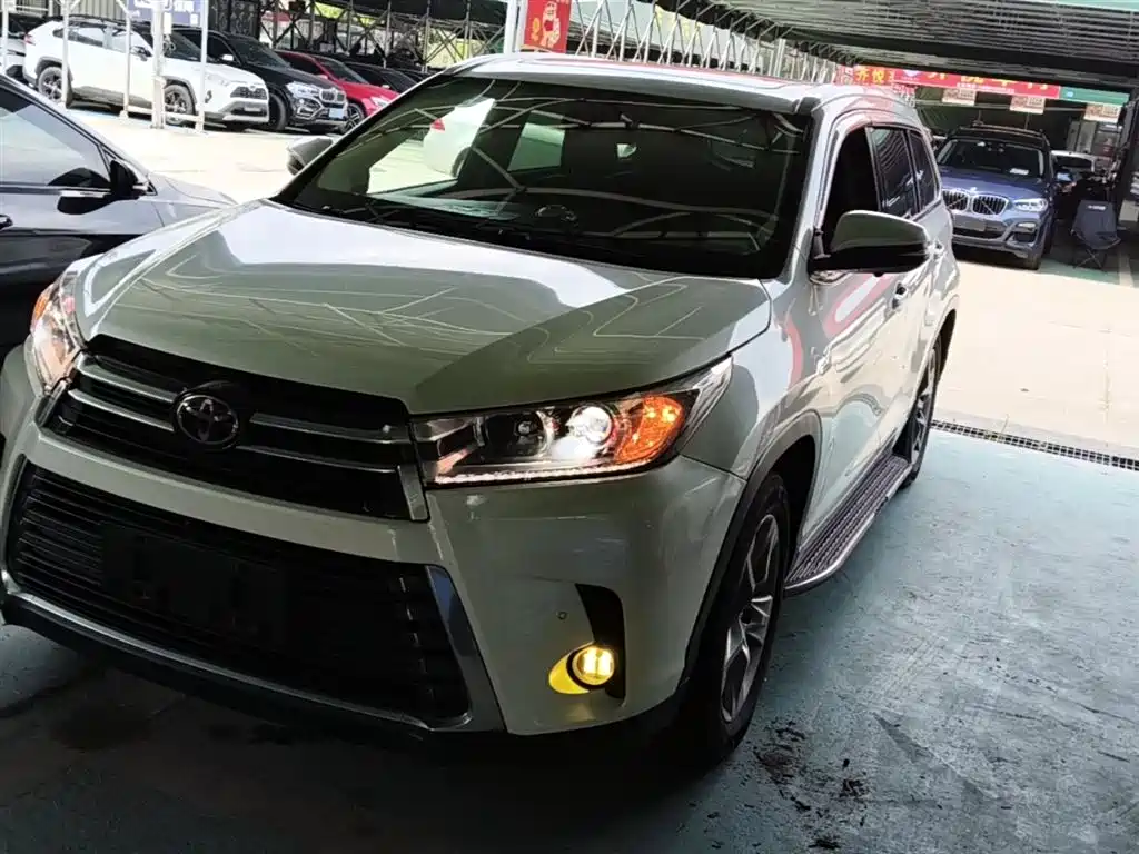 Toyota Highlander 2019 — фото 2
