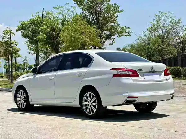 Peugeot 408 2018