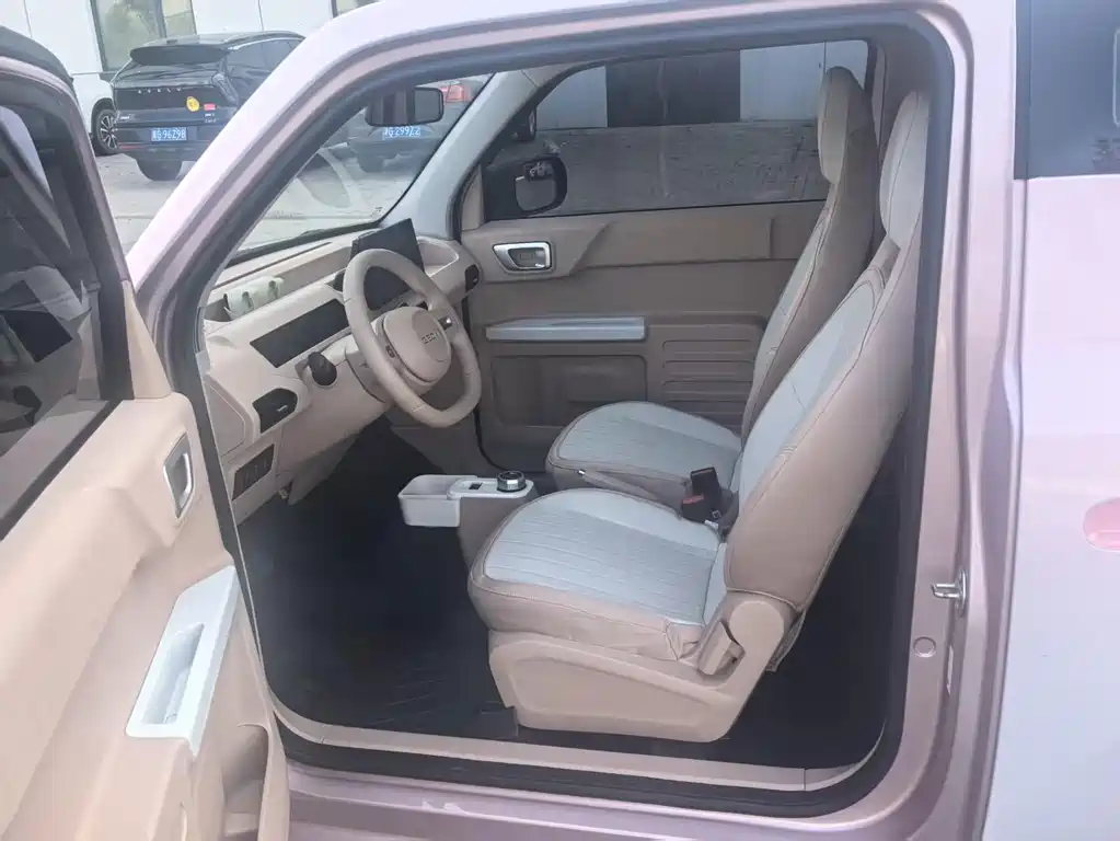 Geely Galaxy Panda 2024
