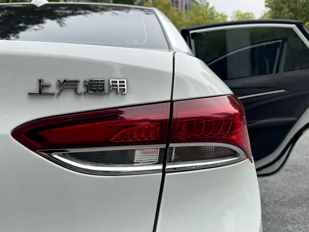 Buick Excelle 2019 — фото 24