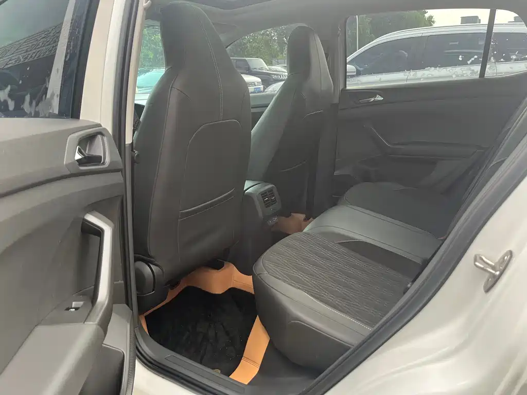 Volkswagen T-Cross 2021