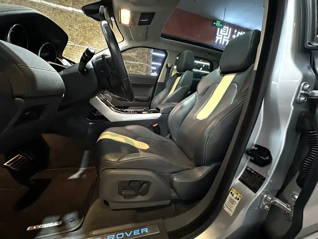 Land Rover Evoque 2012 — фото 15