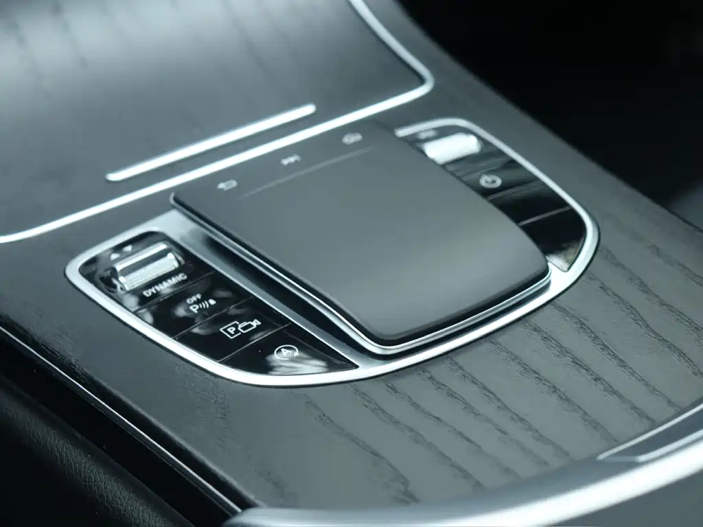 Mercedes-Benz C-Class 2020 — фото 19