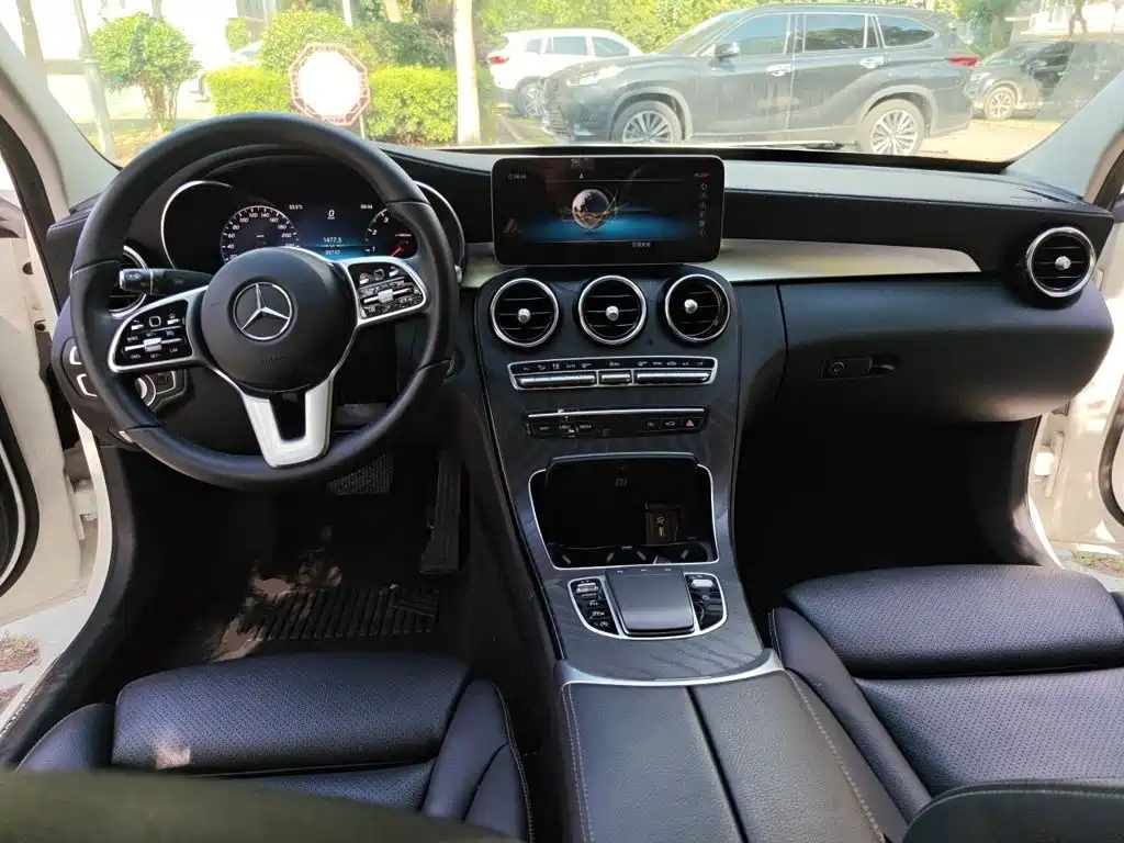 Mercedes-Benz C-Class 2019
