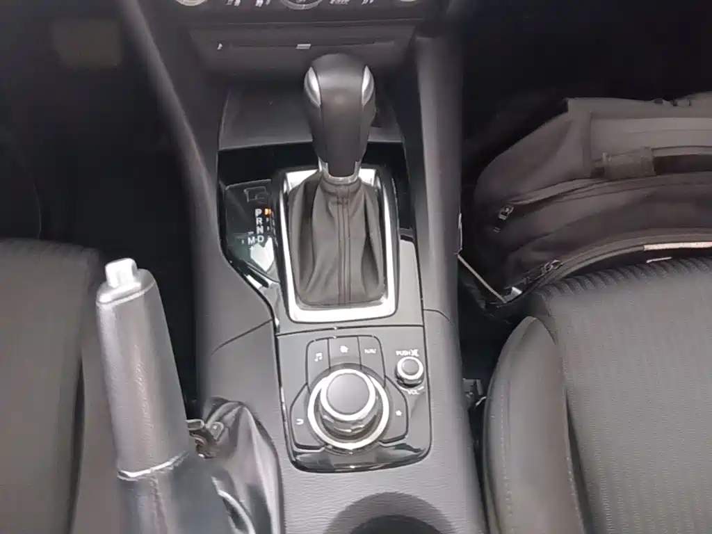 Mazda 3 Angkesela 2016 — фото 14