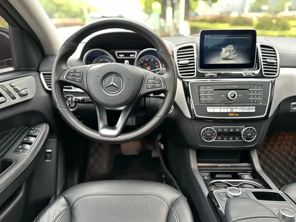Mercedes-Benz GLE Coupe 2018 — фото 13
