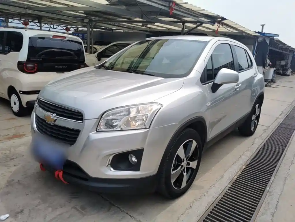 Chevrolet Trax 2014 — фото 1