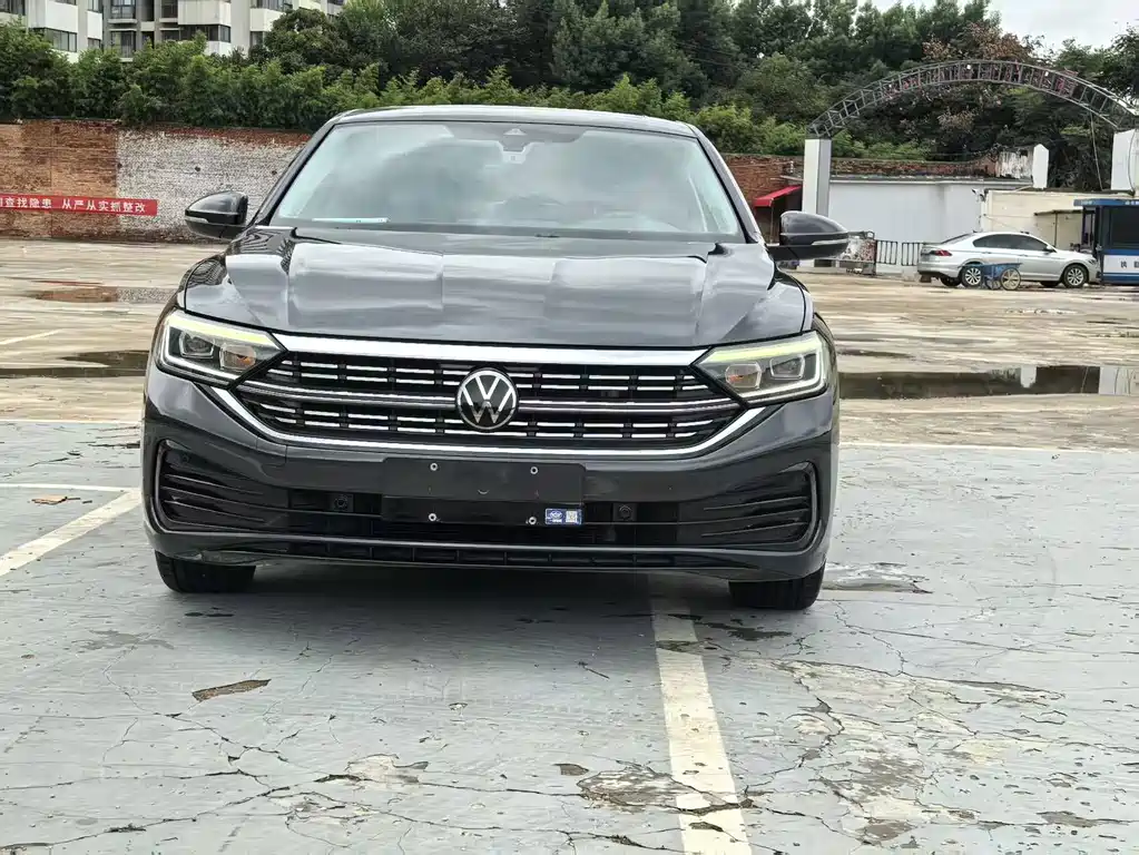 Volkswagen Sagitar 2023