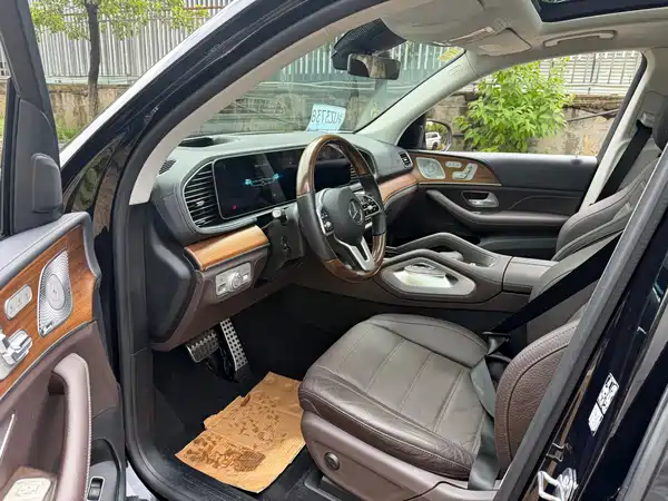 Mercedes-Benz GLS 2021
