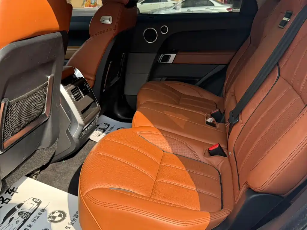 Land Rover Range Rover Sport 2017 — фото 11