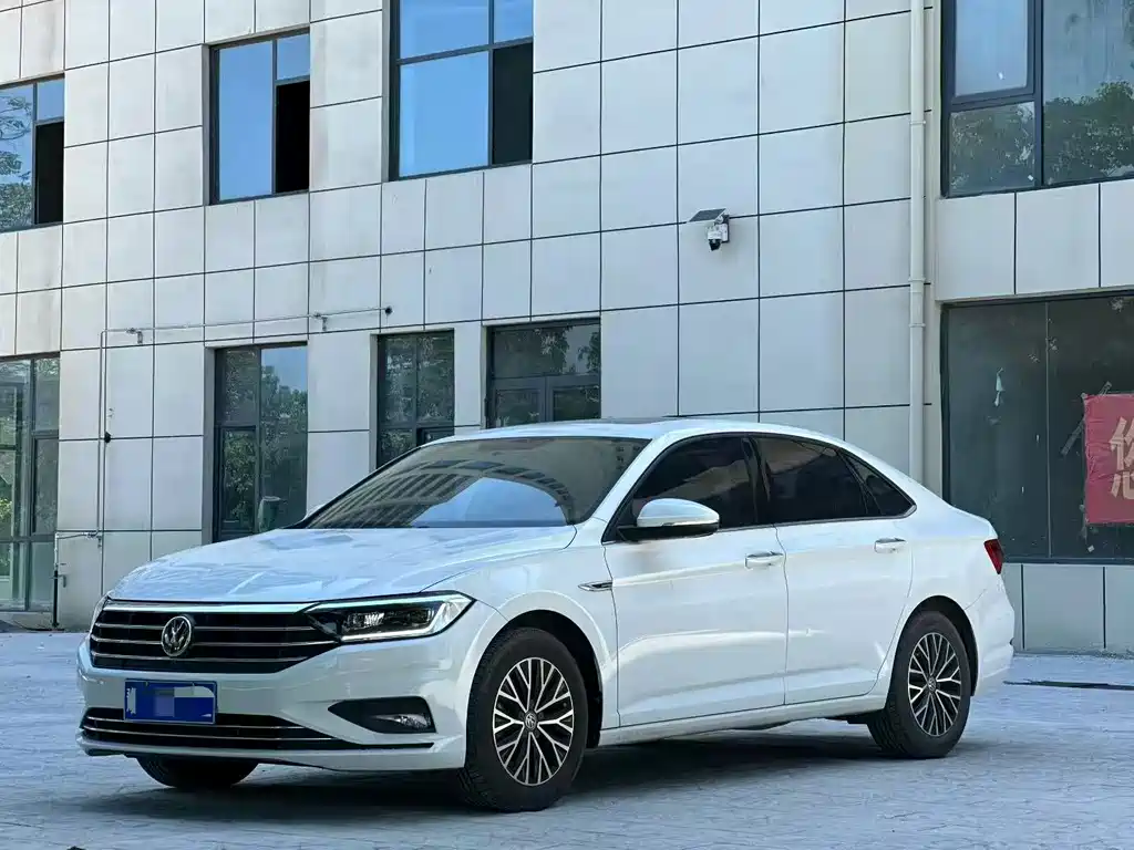 Volkswagen Sagitar 2021