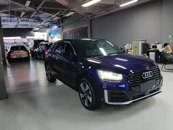 Audi Q2L 2020
