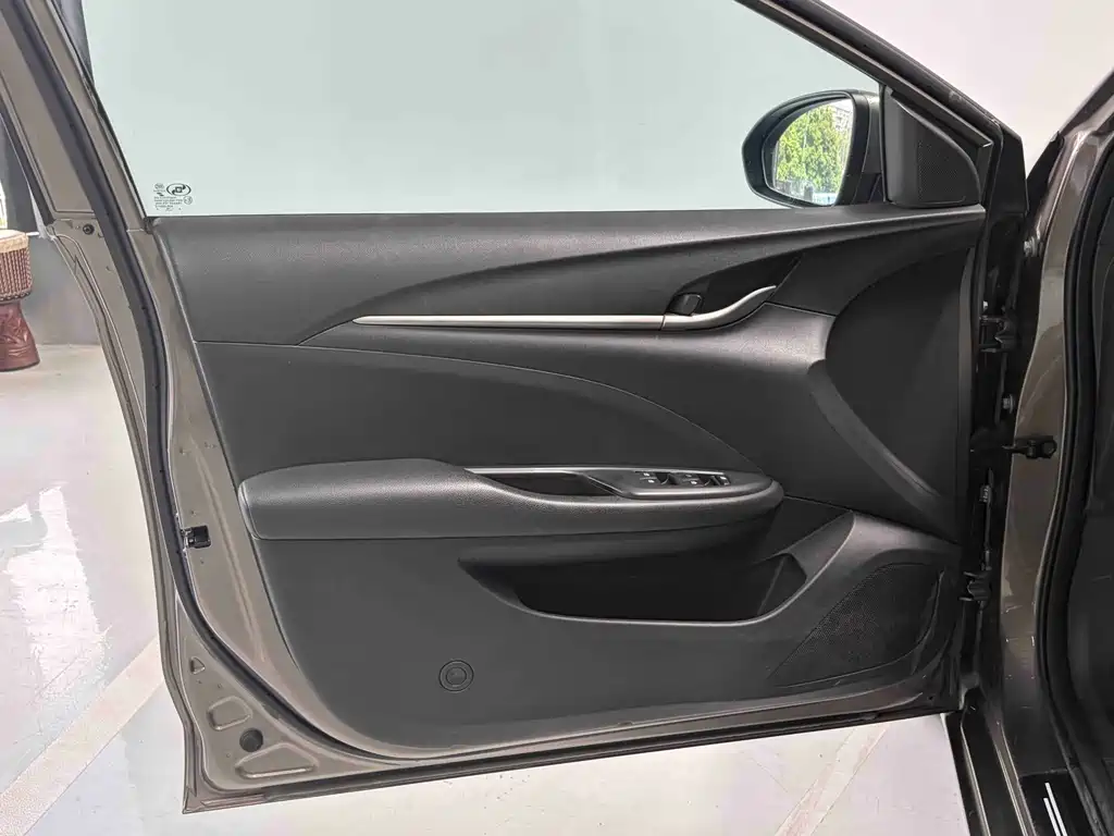 Buick Excelle 2019 — фото 16