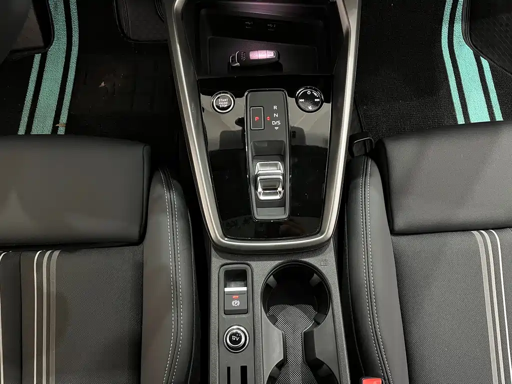 Audi A3 2024 — фото 14