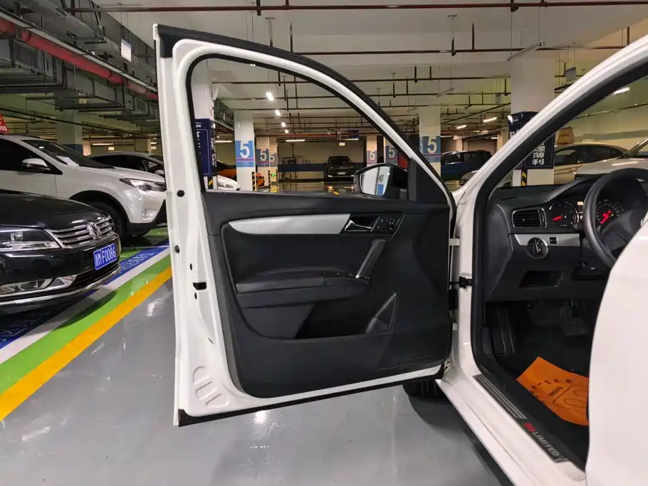 Volkswagen Gran Lavida 2015