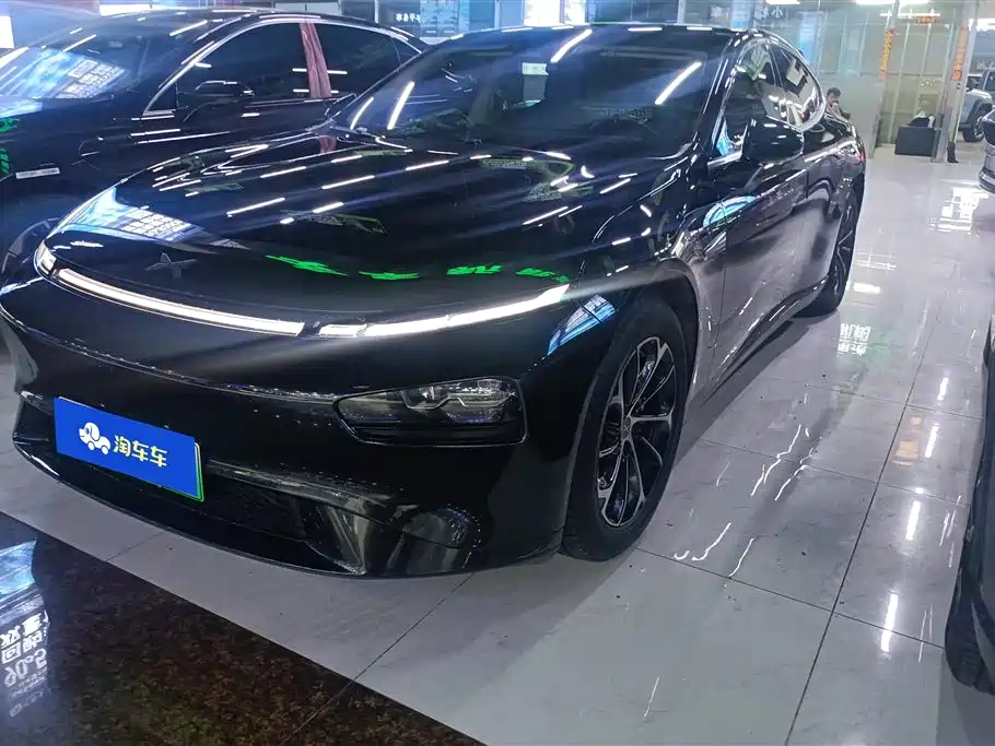 XPeng P7 2022 — фото 1