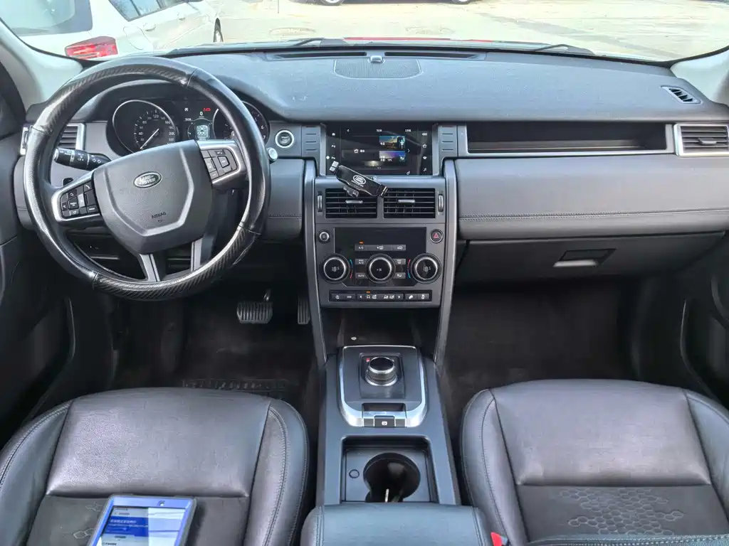 Land Rover Discovery Sport 2018 — фото 7