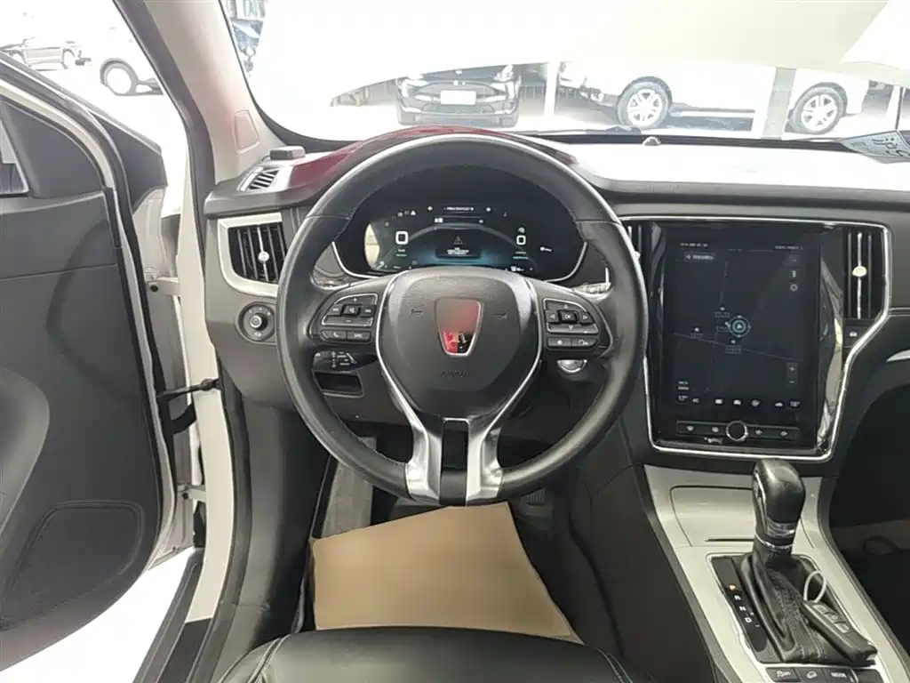 Roewe RX5 New Energy 2020 — фото 11