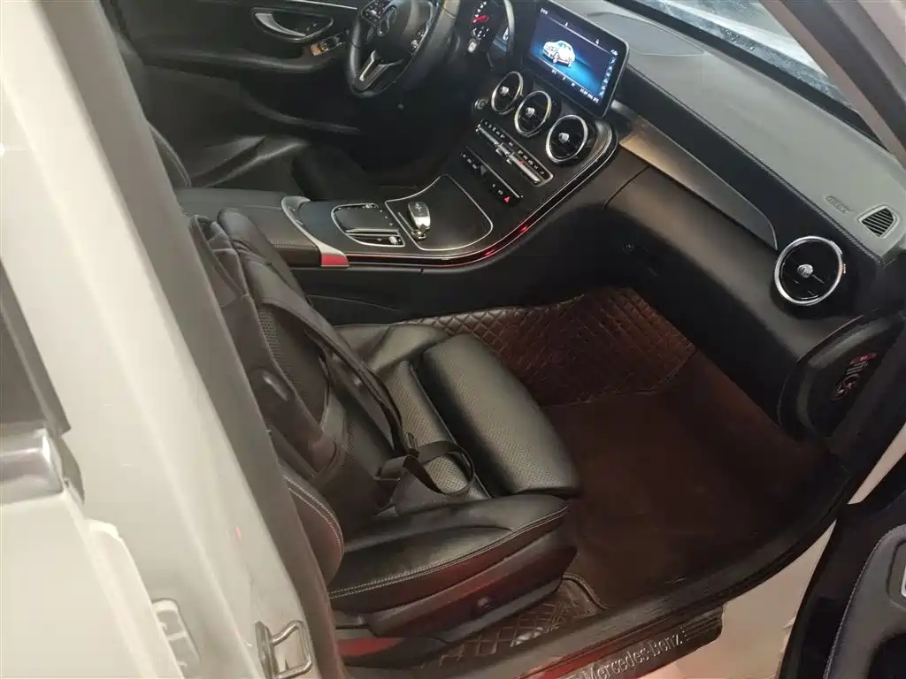 Mercedes-Benz C-Class 2019 — фото 4