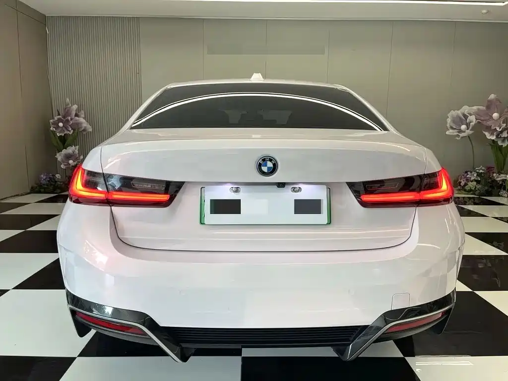 BMW i3 2023 — фото 8