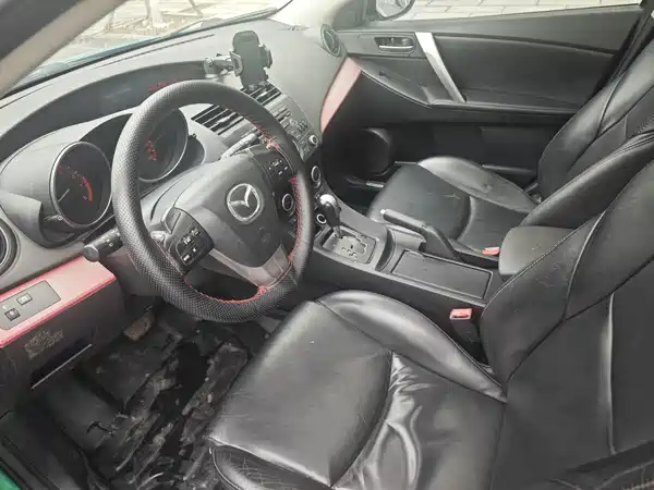 Mazda 3 Xingcheng 2012
