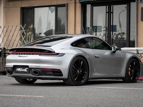 Porsche 911 2022