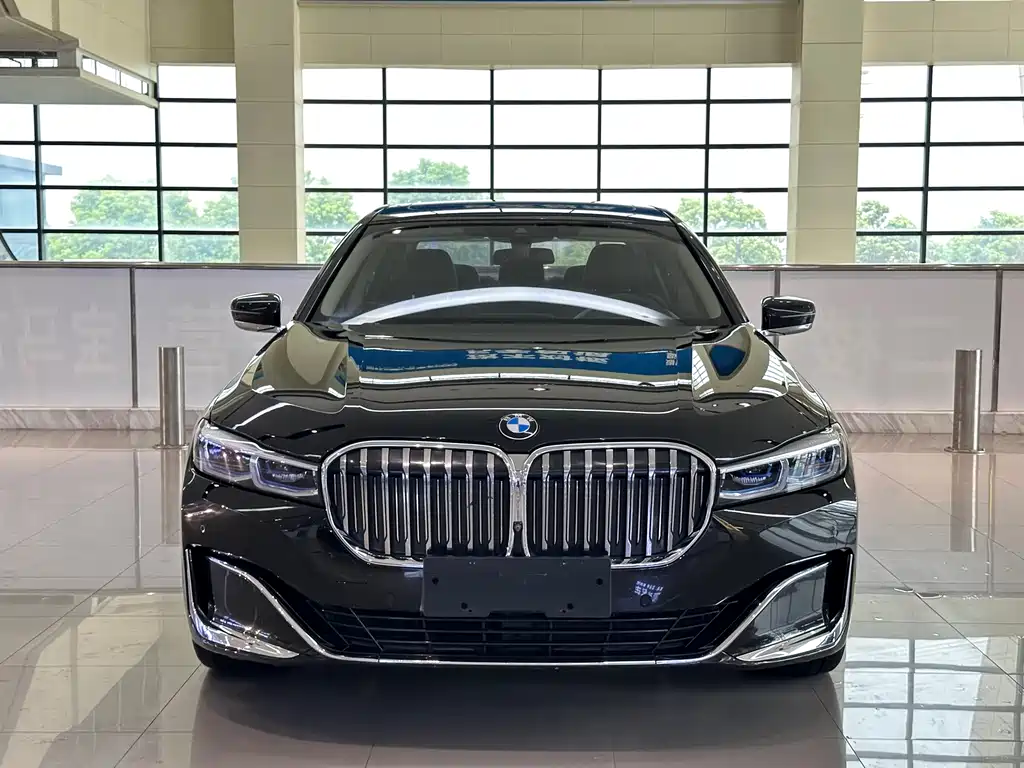 BMW 7 Series 2020 — фото 2