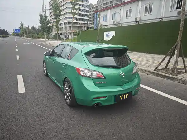 Mazda 3 Xingcheng 2012