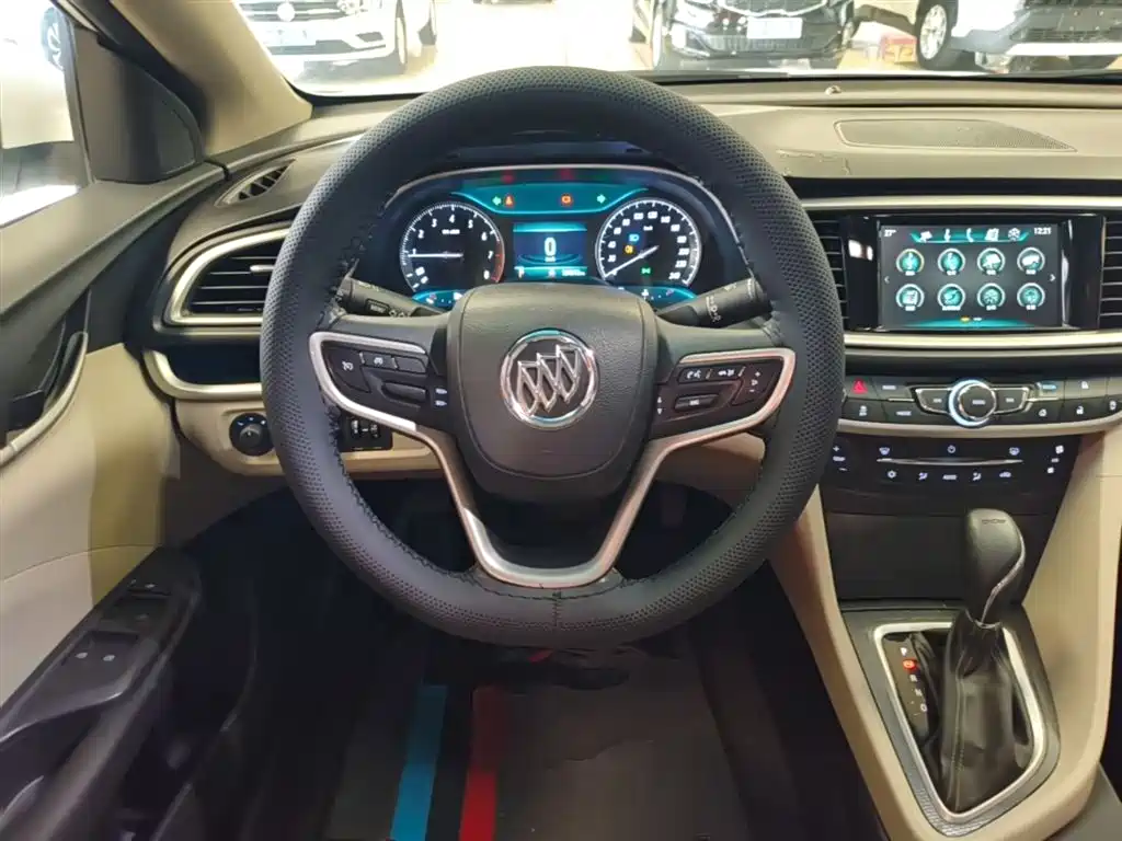 Buick Excelle 2019 — фото 11