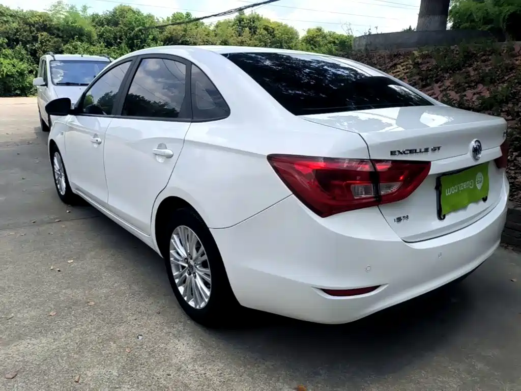 Buick Excelle 2016