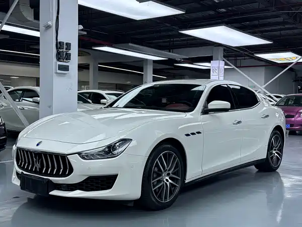 Maserati Ghibli 2021