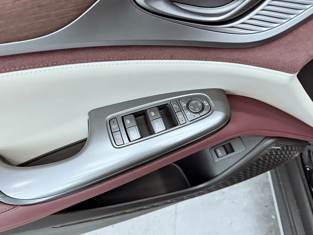 BYD Seal 2023 — фото 16
