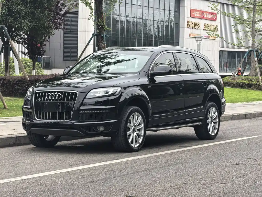 Audi Q7 2014 — фото 1