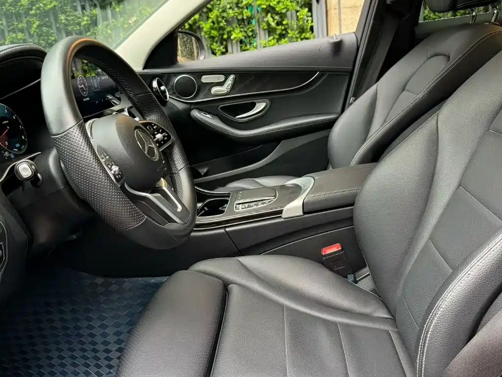 Mercedes-Benz C-Class 2019 — фото 7