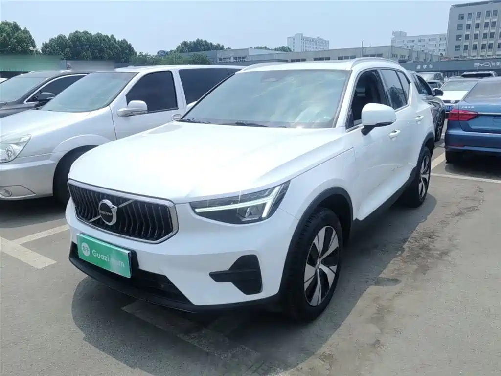Volvo XC40 2023