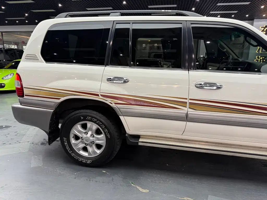 Toyota Land Cruiser 2009 — фото 9