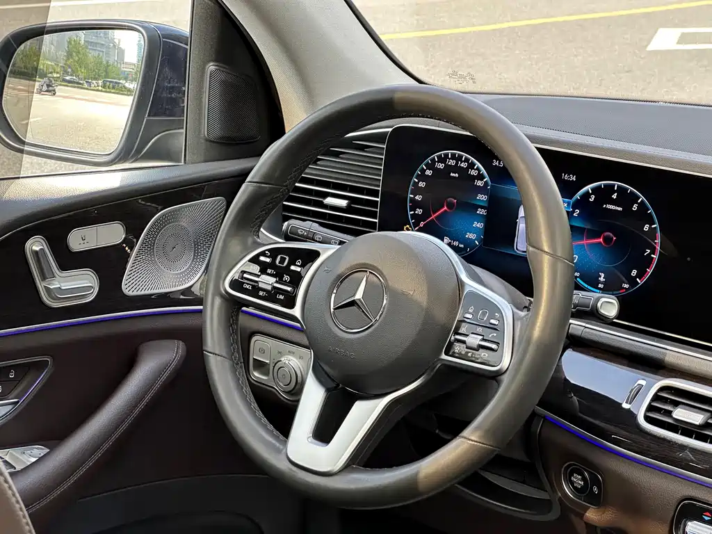 Mercedes-Benz GLE 2019 — фото 8