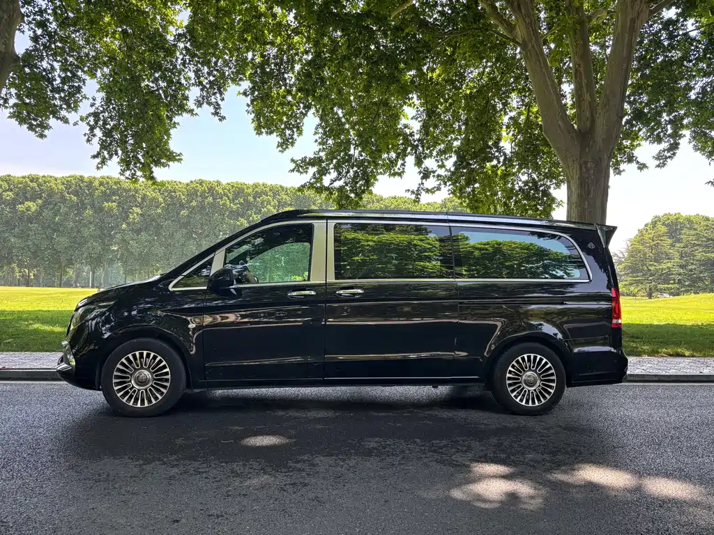Mercedes-Benz Vito 2023 — фото 3