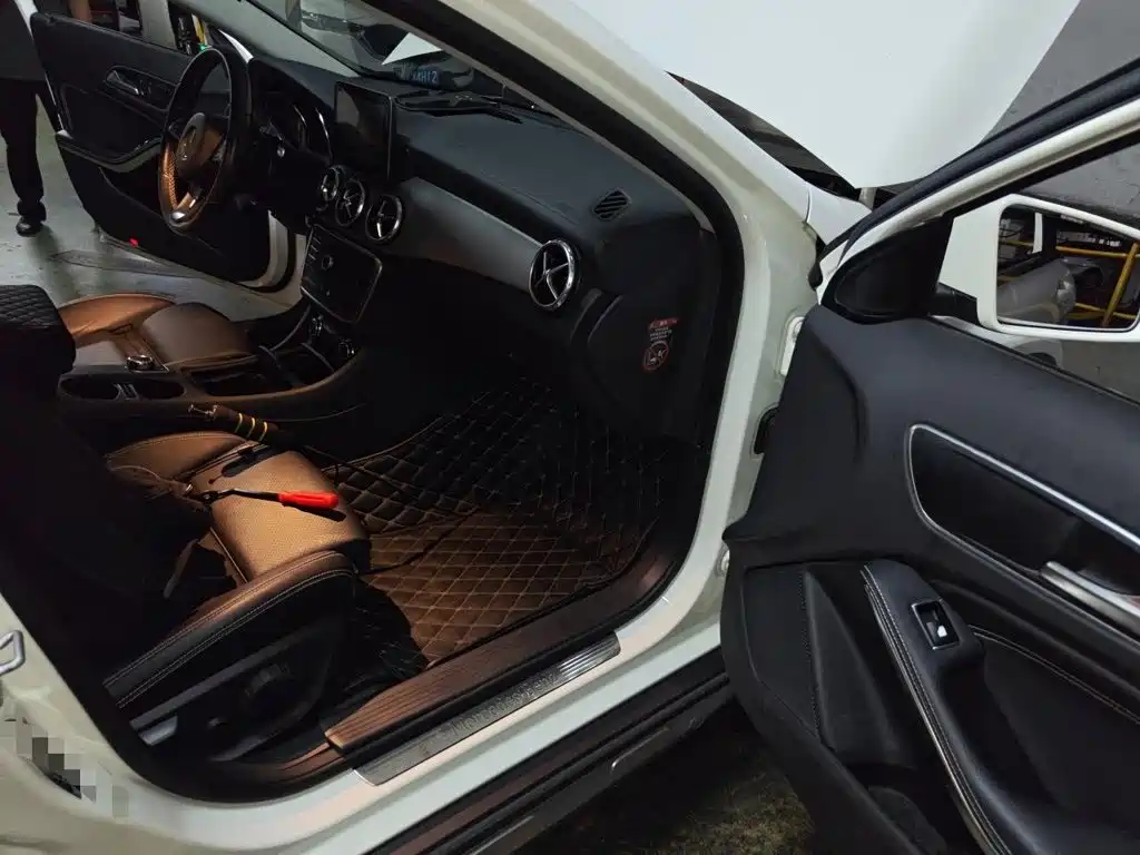 Mercedes-Benz GLA 2016 — фото 22