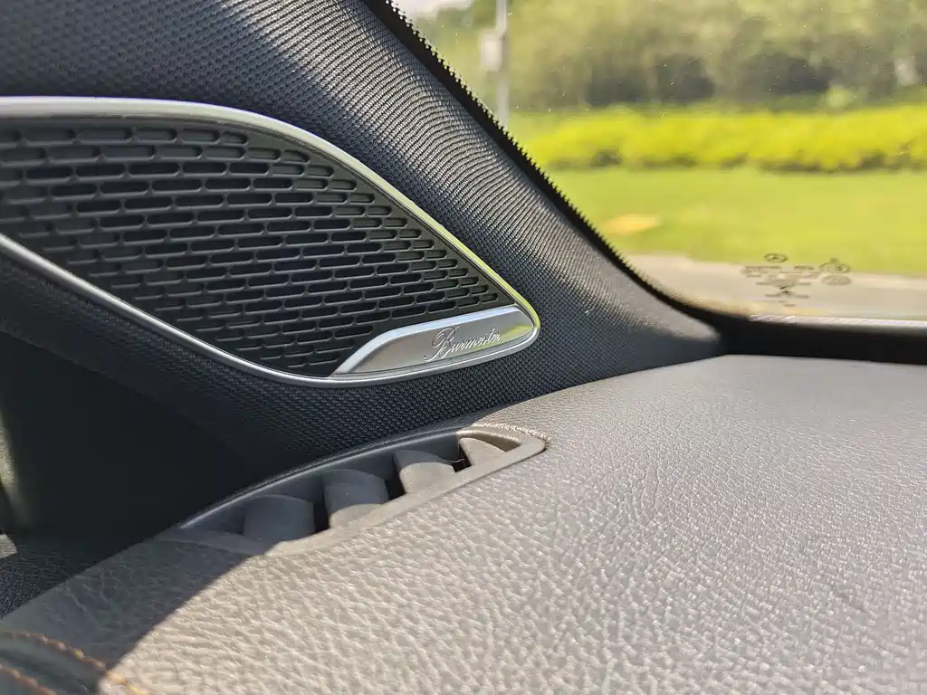 Mercedes-Benz A-Class 2018 — фото 16