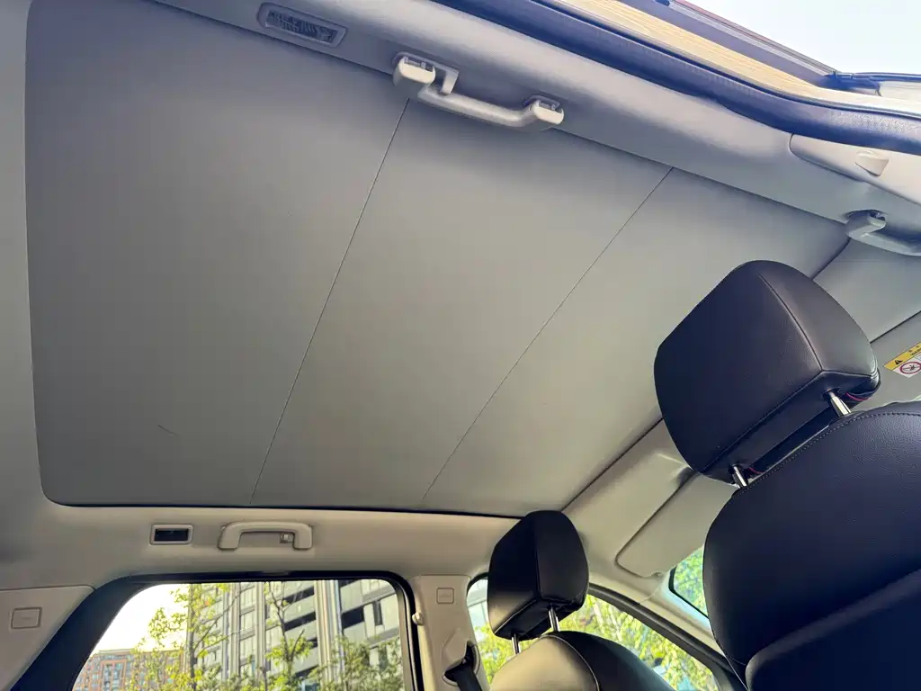 Land Rover Discovery Sport 2019 — фото 19