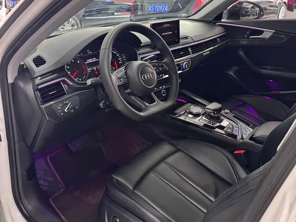 Audi A4L 2018 — фото 14