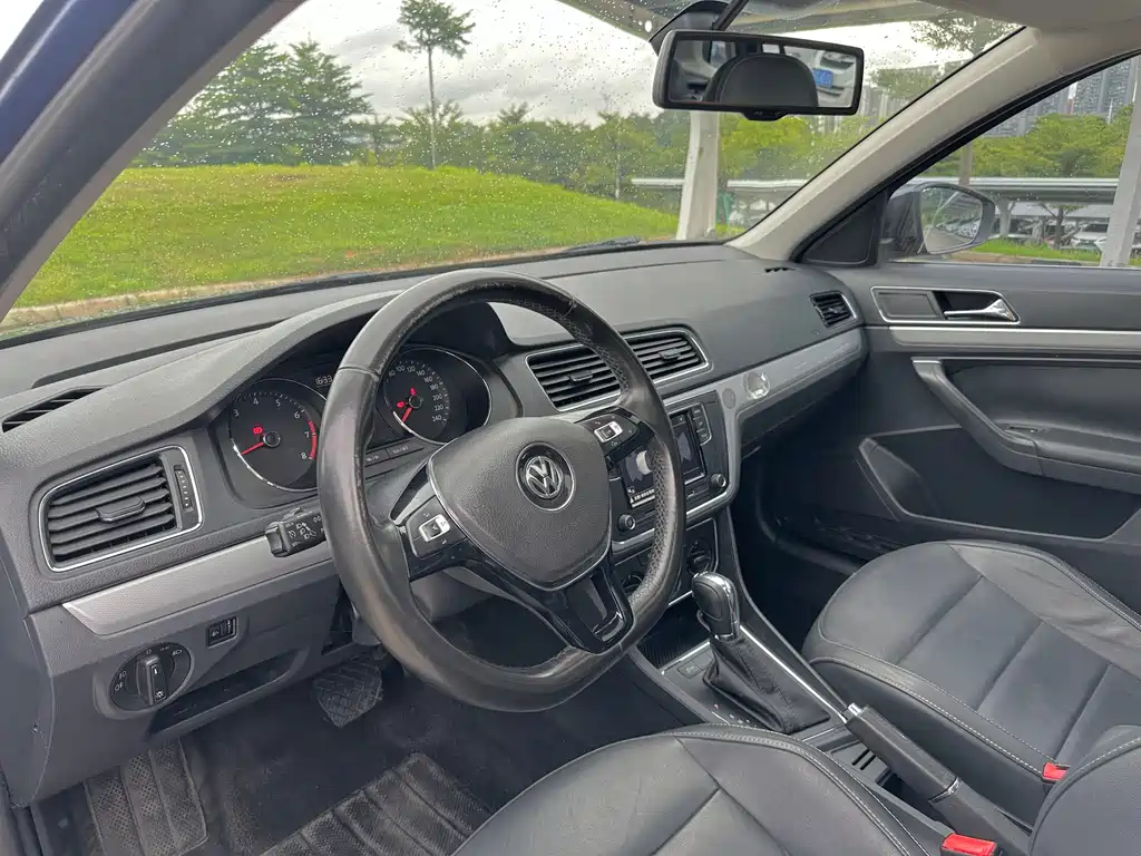 Volkswagen Gran Lavida 2015 — фото 15