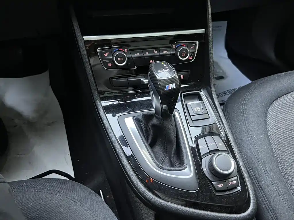 BMW 2 Series Active Tourer 2017 — фото 14