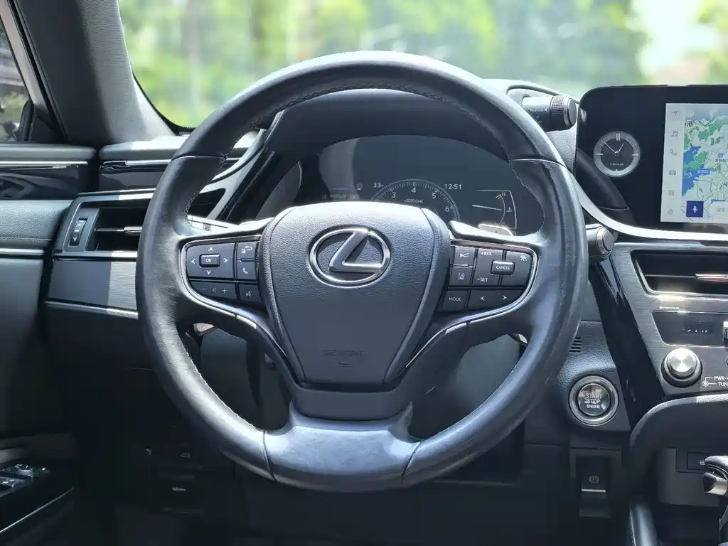 Lexus ES 2023 — фото 11