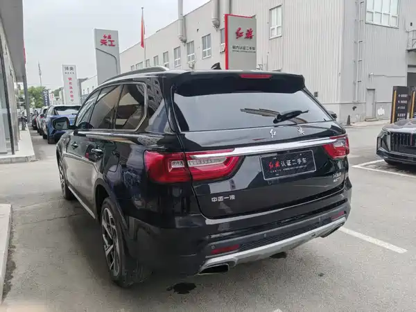 Hongqi HS7 2021