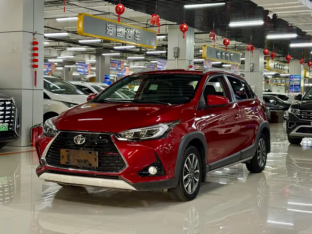 Toyota Yaris L 2023