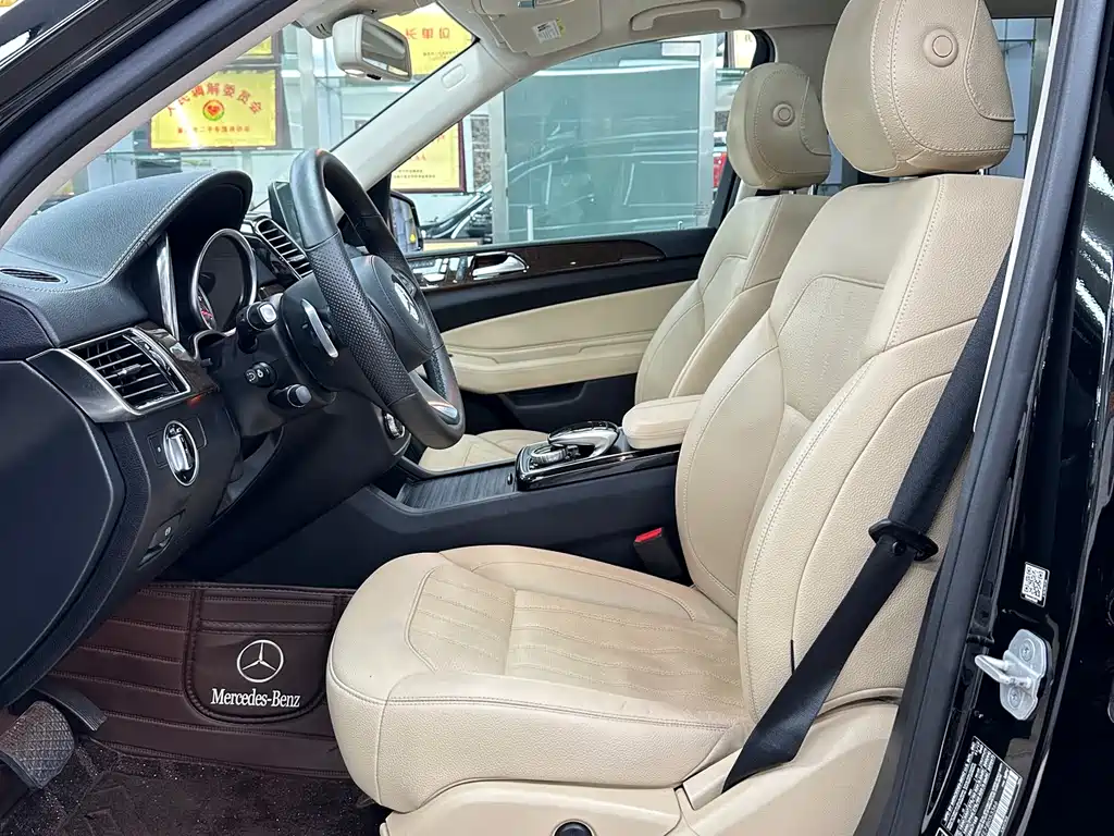 Mercedes-Benz GLS 2018 — фото 10