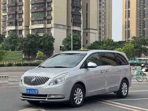 Buick GL8 2011