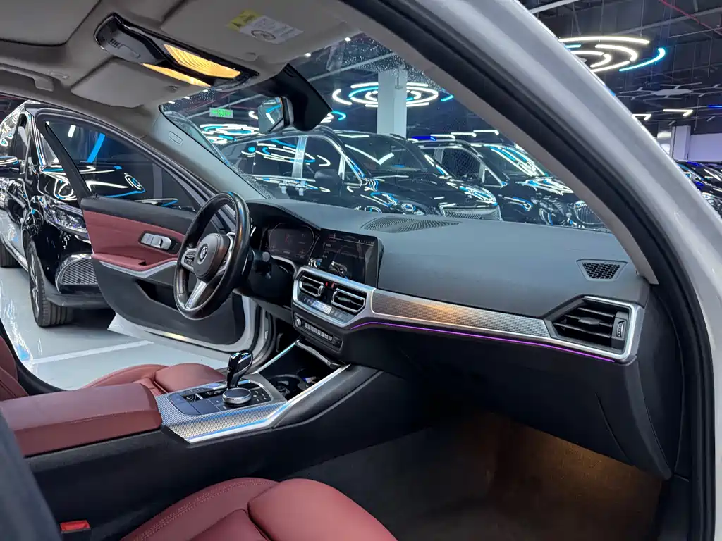 BMW 3 Series 2020 — фото 15